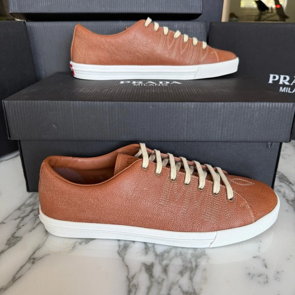 Prada‎ Milano 2EE448 Mens Brown Pebbled Leather Low Top Sneakers, UK 8.5